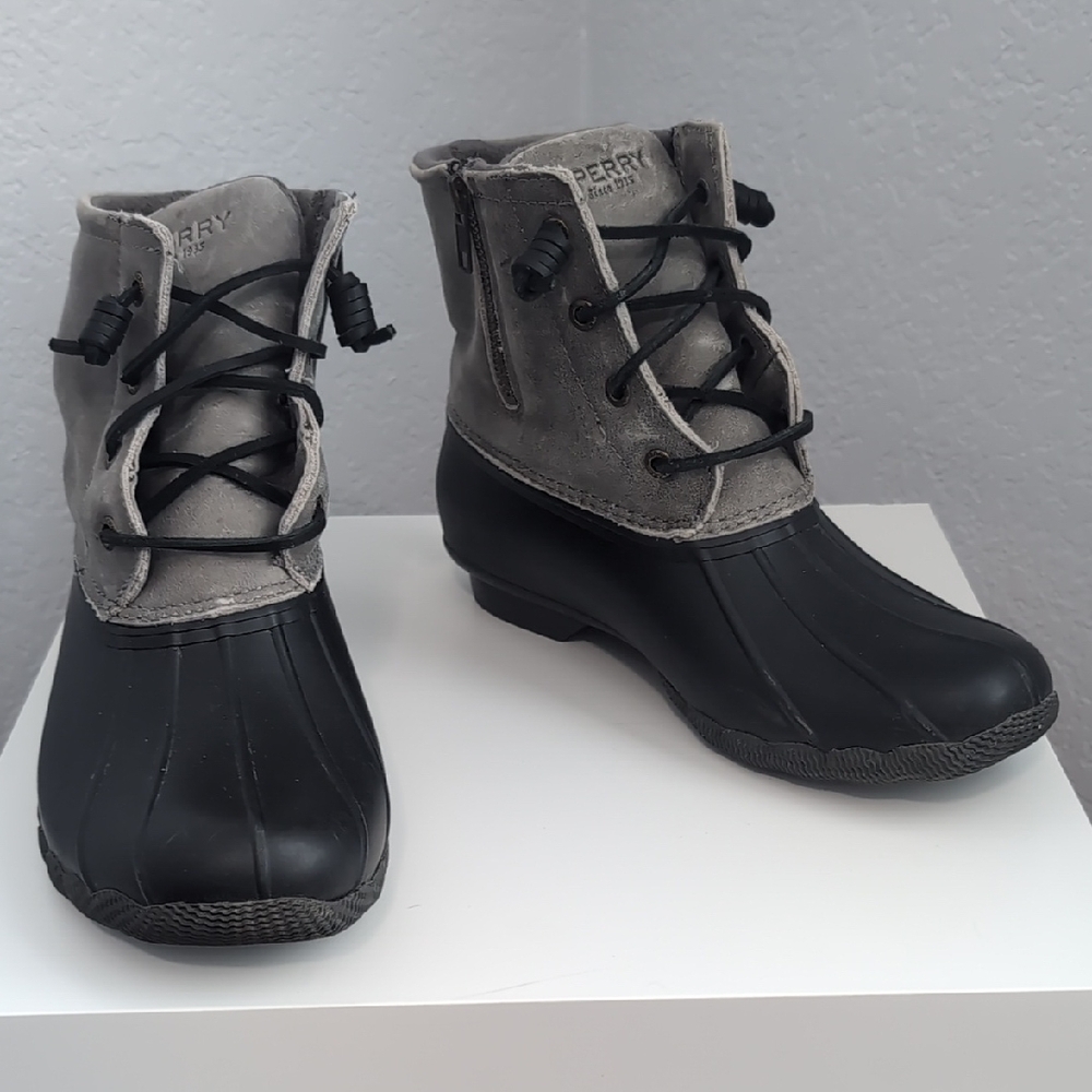 Sperry Women's Black and Gray Duck Boots